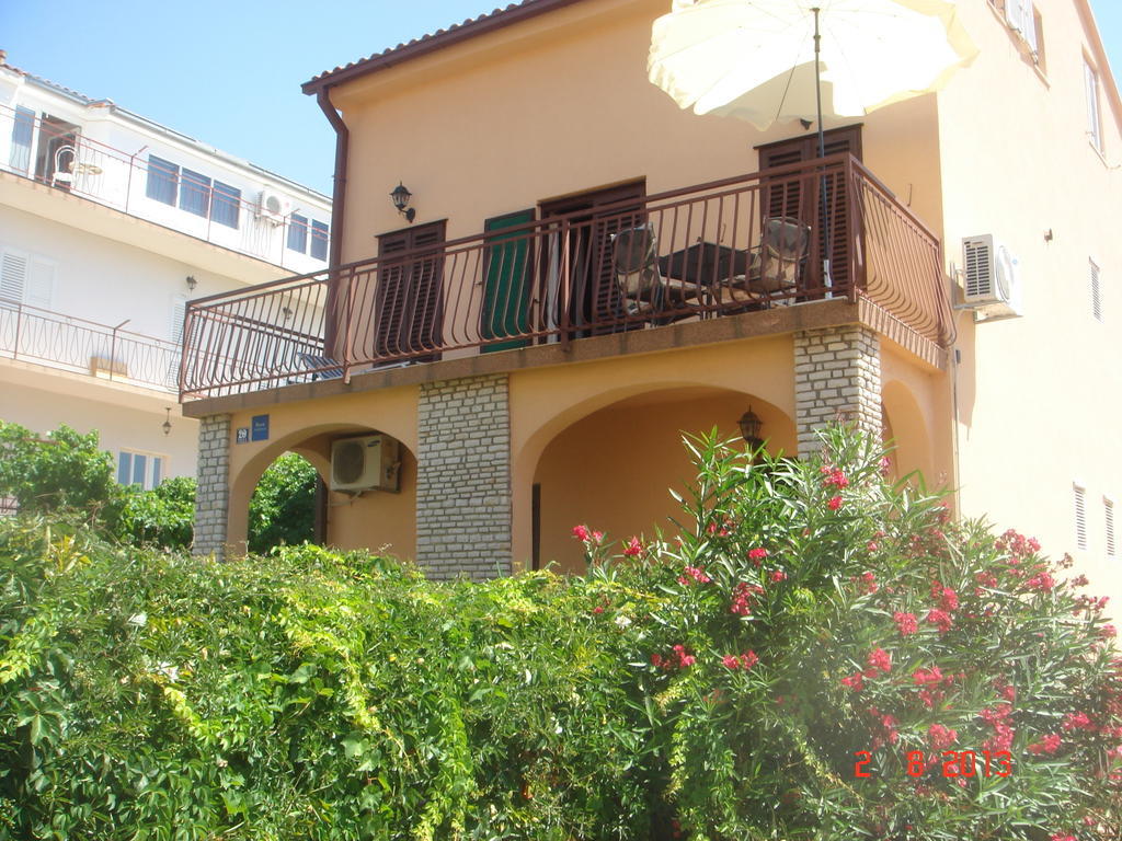 Apartments Renata Primošten Exterior foto